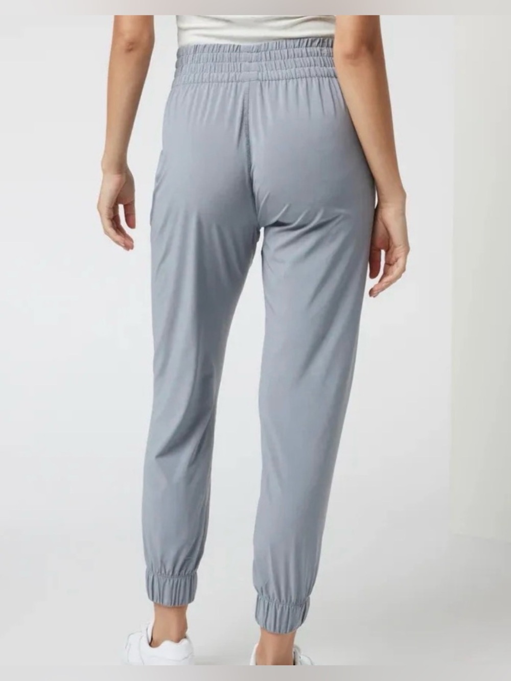 ✨Vuori Villa Joggers Women's Lightweight Jogger - Mallorca - Size Small NWOT - Picture 2 of 13